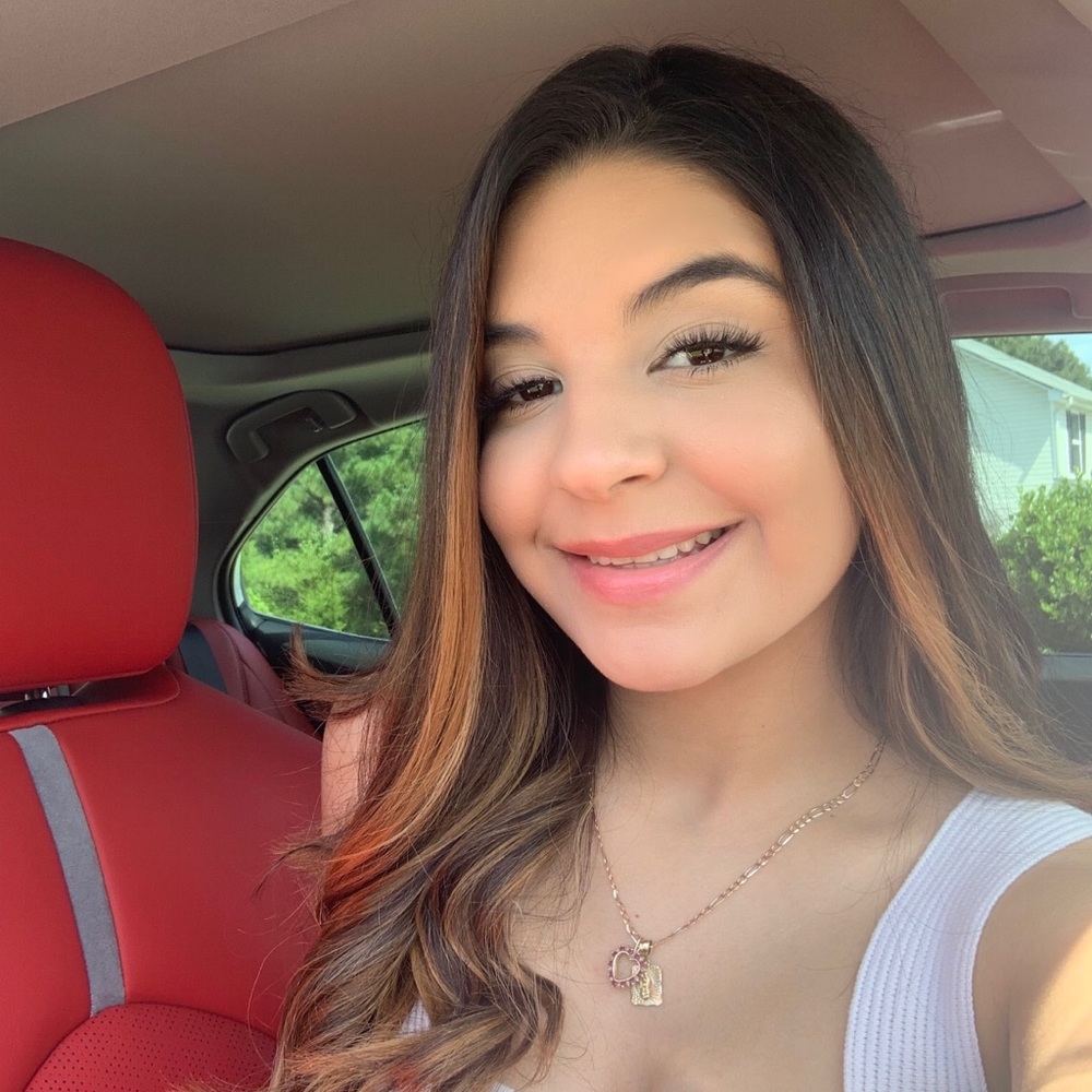 Meet your Posher, Neida